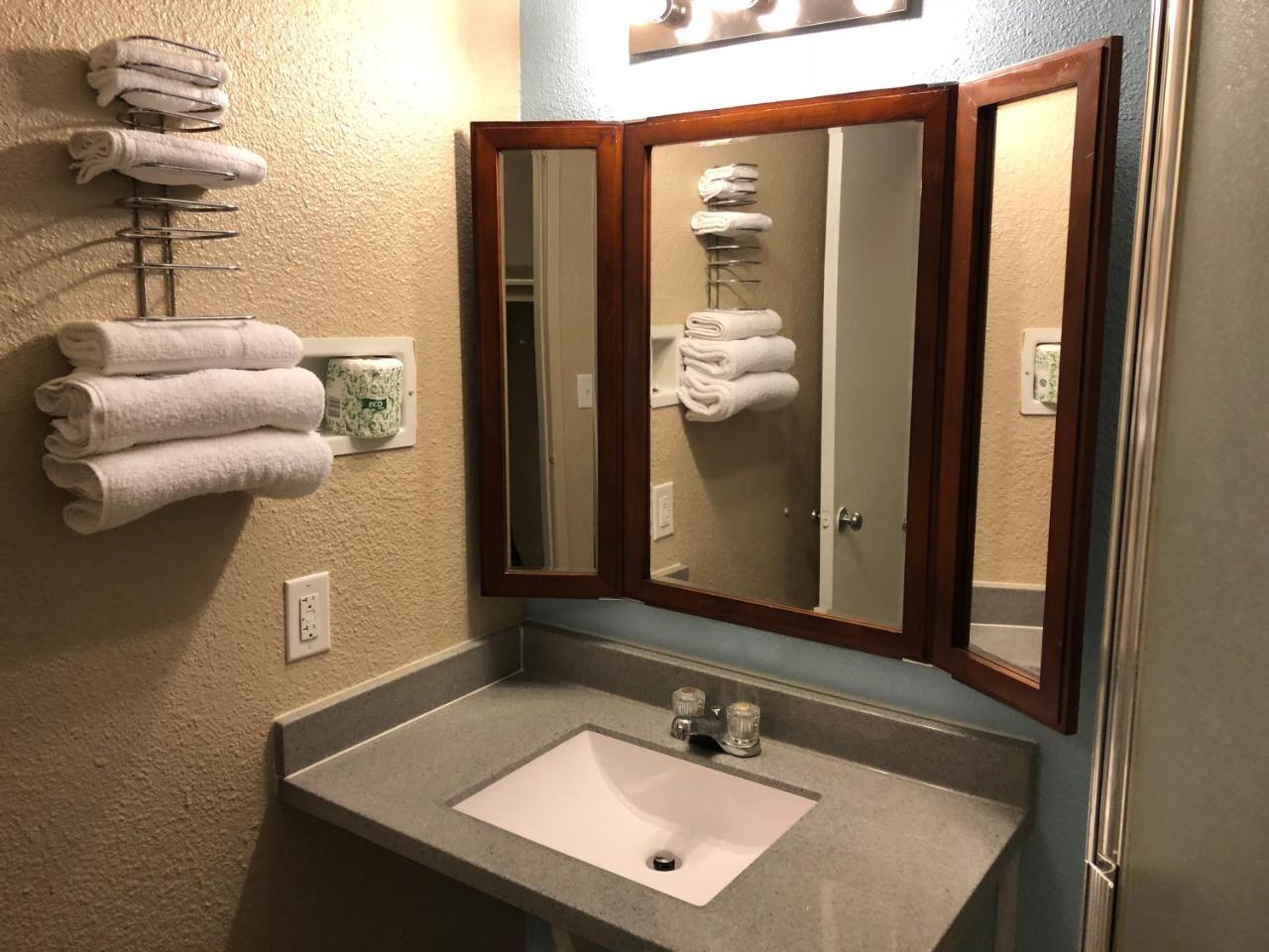 Midtown Inn Springfield Bagian luar foto