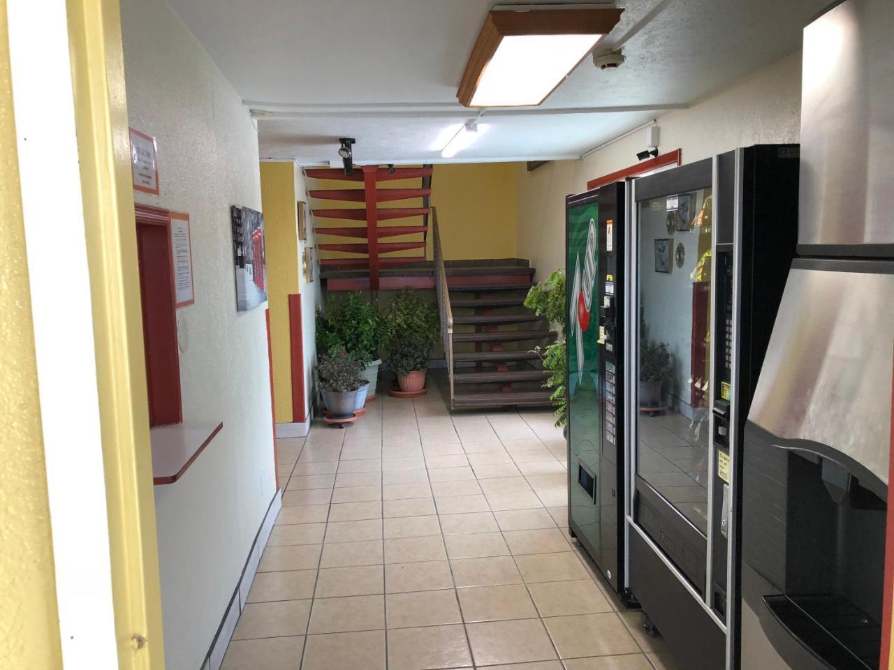 Midtown Inn Springfield Bagian luar foto